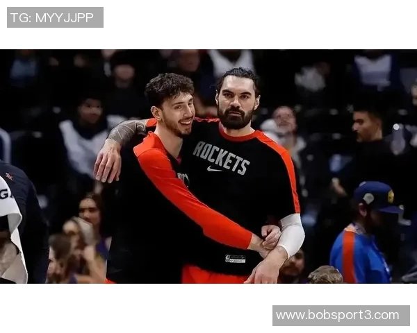 火箭双塔战术显威亚当斯短时间内贡献正负值20的精彩表现