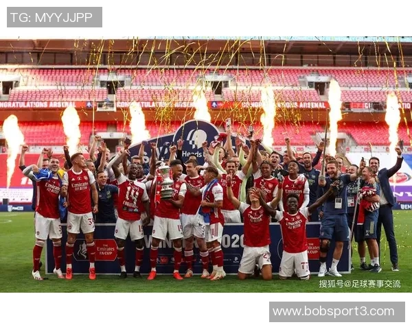 前狼队与伯恩茅斯主帅加里奥尼尔或将接手斯特拉斯堡帅位 前狼队与伯恩茅斯主帅加里奥尼尔或将接手斯特拉斯堡帅位