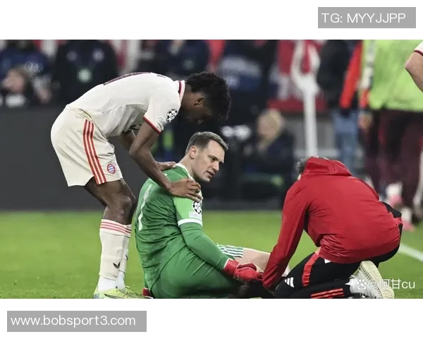 拜仁官方宣布诺伊尔肌肉纤维撕裂冬歇期后有望复出 拜仁官方宣布诺伊尔肌肉纤维撕裂冬歇期后有望复出